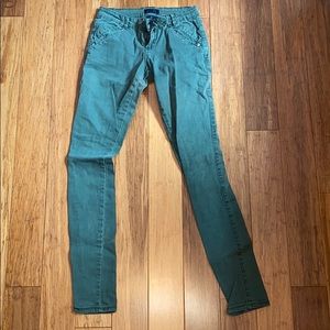 delia’s green skinny jeans